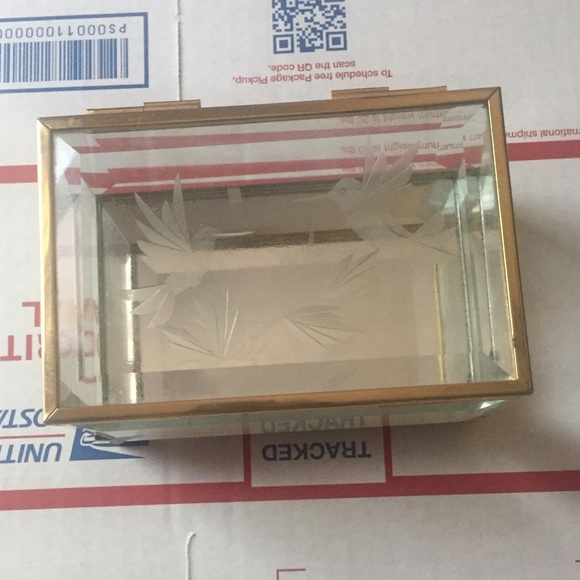 🚨 Donating Soon hummingbird glass mirror - Picture 2 of 9